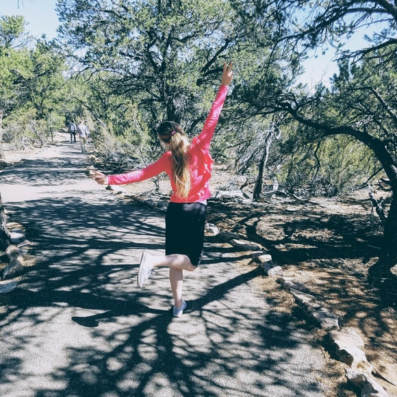 Meet your Posher, Miranda - Picture 1 of 1